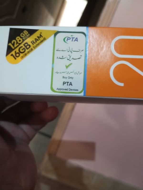 Spark 20 Ram 8 GB ROM 128 1