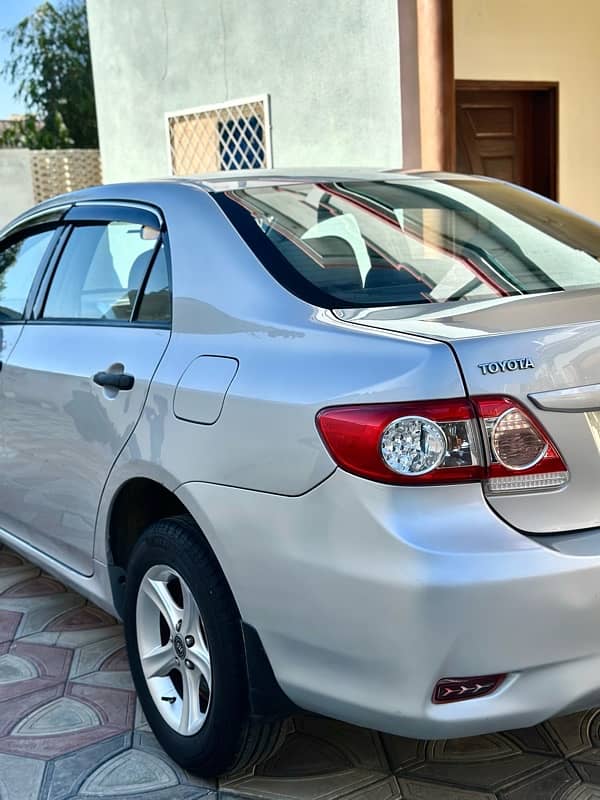 Toyota Corolla GLI 2011 4