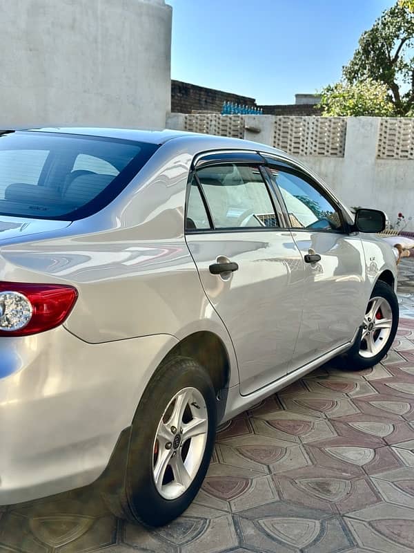 Toyota Corolla GLI 2011 5