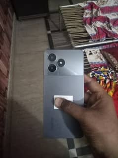 realme