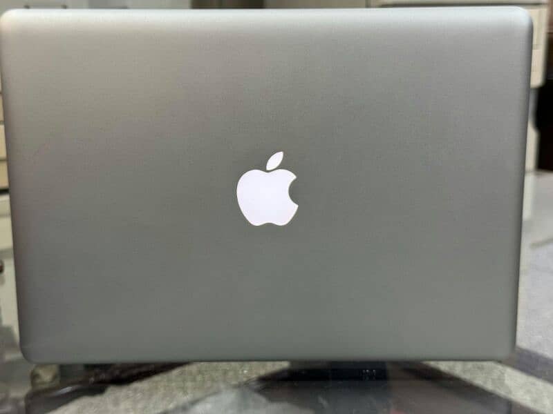 MacBook pro mid 2012 core i5 13-inch Display 14