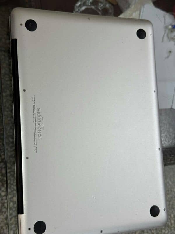 MacBook pro mid 2012 core i5 13-inch Display 15