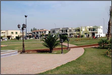 Corner 1 Kanal Residential Plot For Grabs In Khayaban-e-Amin 6