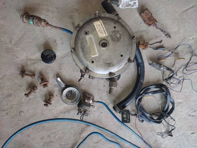 CNG/LPG Cylinder Kit & Stand 0