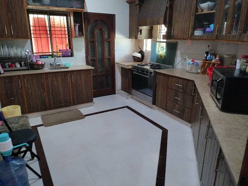 Corner House Available For Rent 11