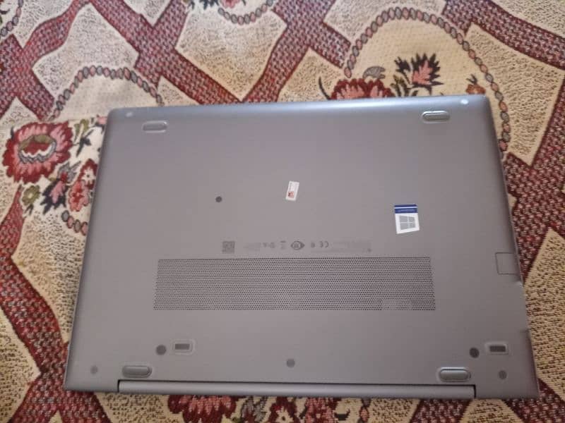 Laptop Hp EliteBook Core i7 8th Gen 16 GB Ram 4
