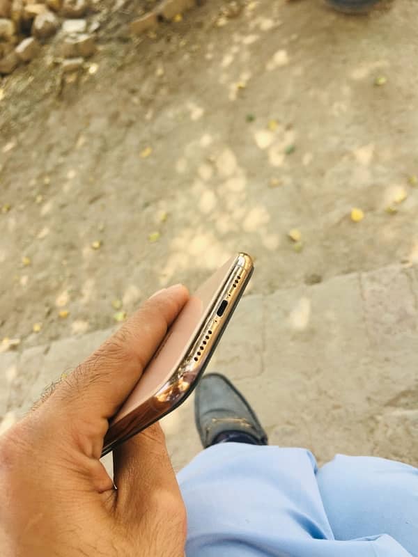 iPhone xs64 gb pta approved 3