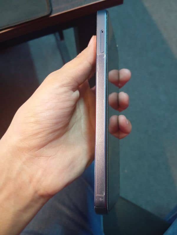 Samsung A25 5G (10/10) New condition 4