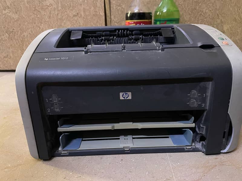 Hp Laser-Jet 1012 4
