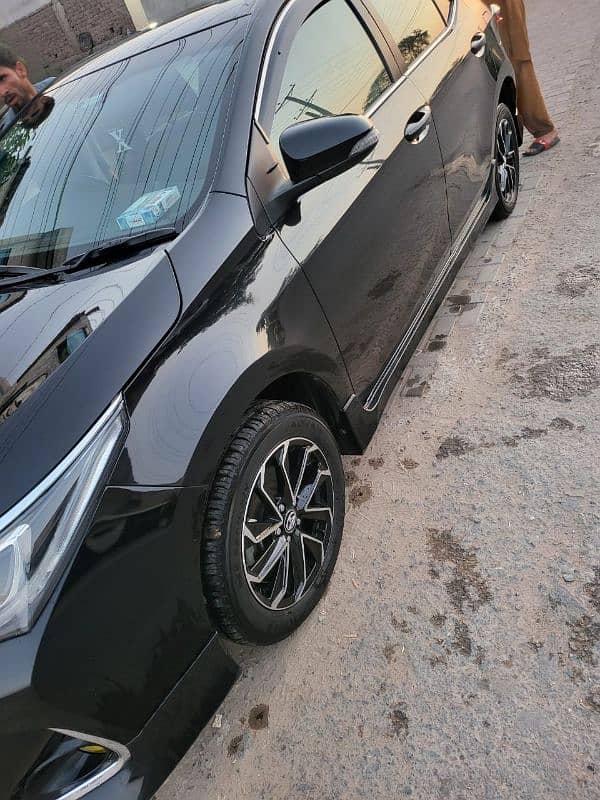 Toyota Corolla Grande 2023(0334.3536100) 1