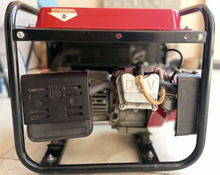1.5 kV petrol generator. 3