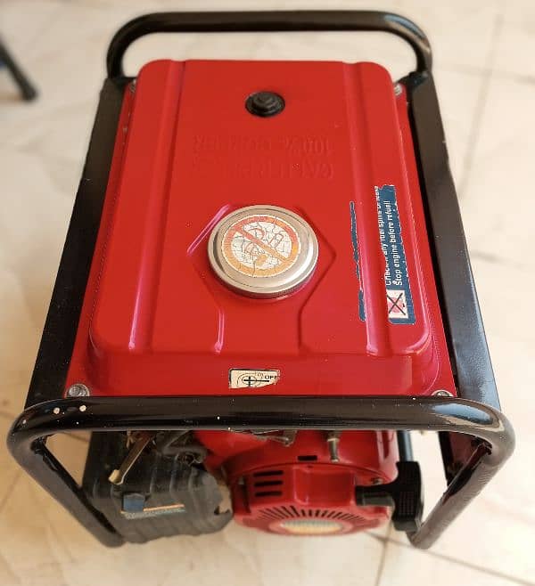 1.5 kV petrol generator. 4