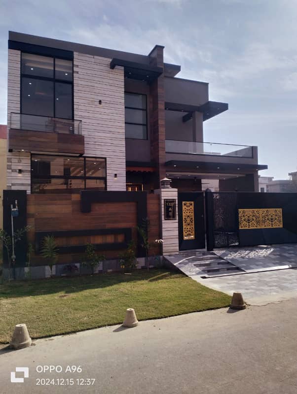"Central Park, Block A | 10 Marla Brand New Luxury Home In VIP Lane " 0
