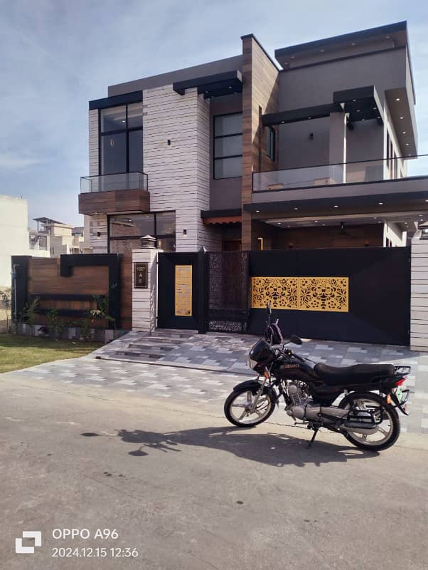 "Central Park, Block A | 10 Marla Brand New Luxury Home In VIP Lane " 1