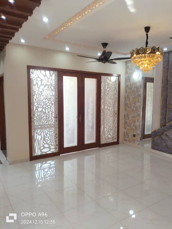 "Central Park, Block A | 10 Marla Brand New Luxury Home In VIP Lane " 6
