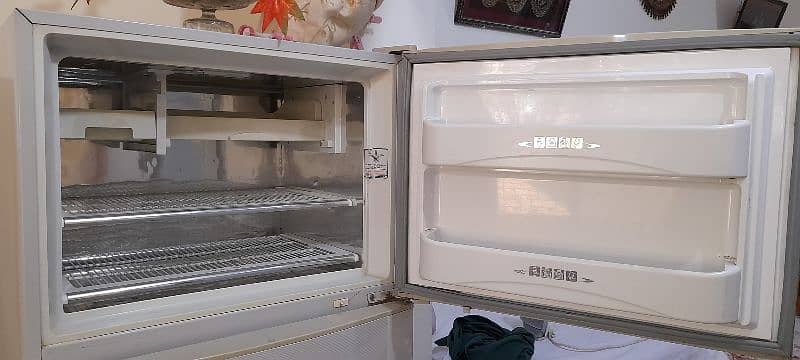 Dawlance Refrigerator 3