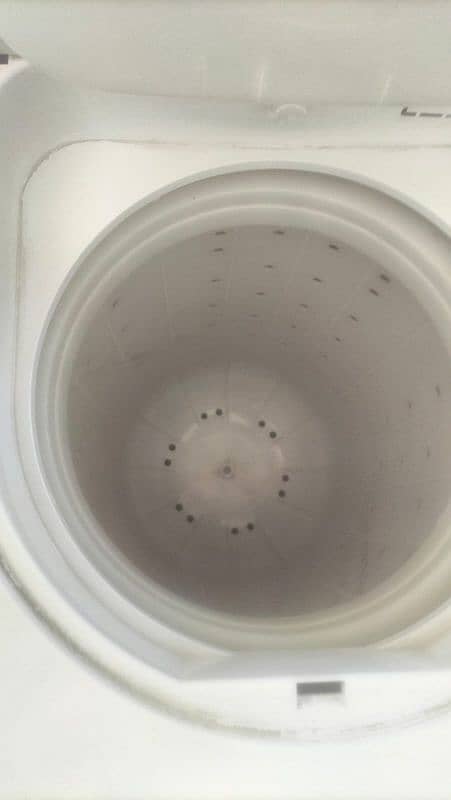 Dawlance washing machine 2