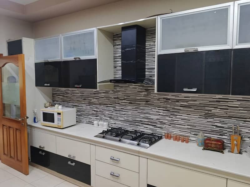 Gulberg 3 corner house for sale 2