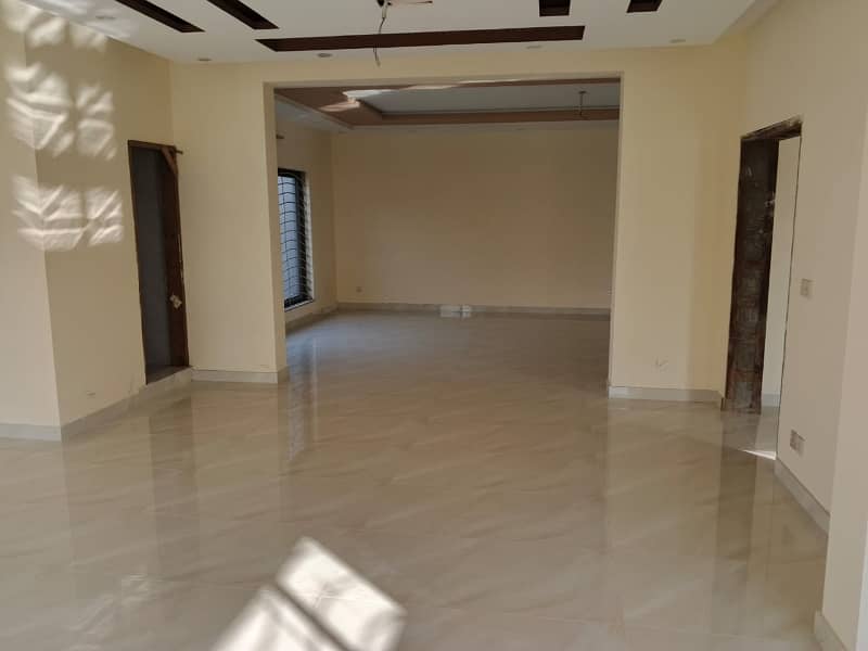 Gulberg 3 corner house for sale 3