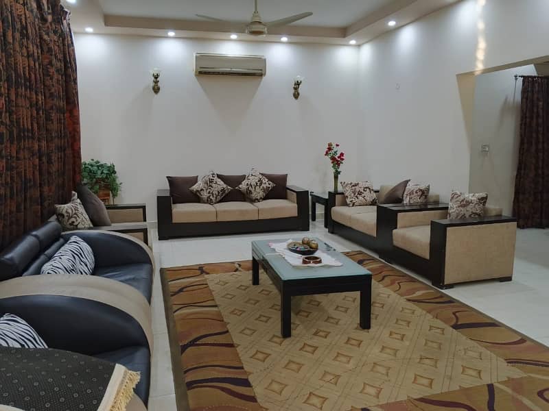 Gulberg 3 corner house for sale 7