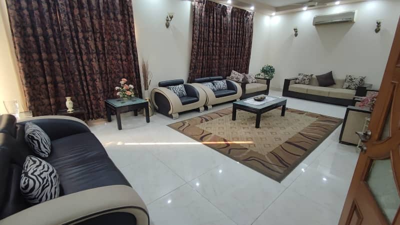 Gulberg 3 corner house for sale 11
