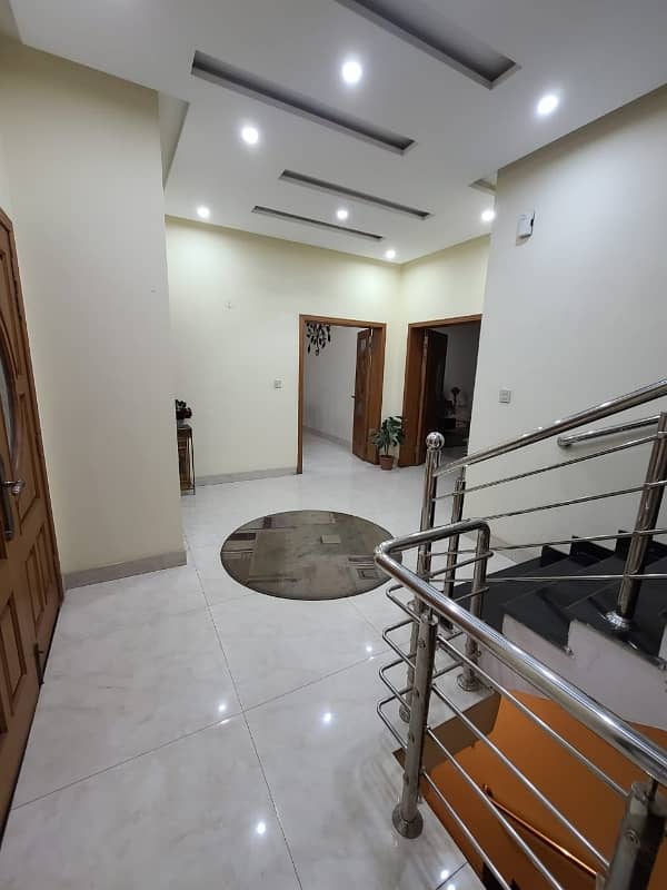 Gulberg 3 corner house for sale 15