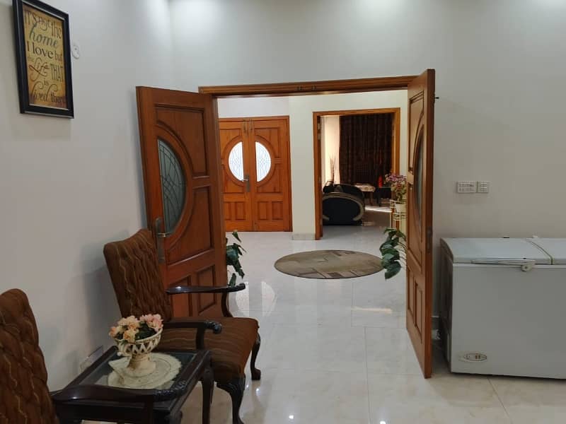 Gulberg 3 corner house for sale 17