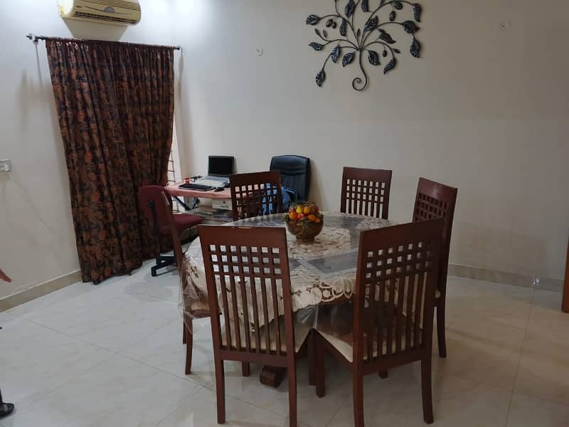 Gulberg 3 corner house for sale 22