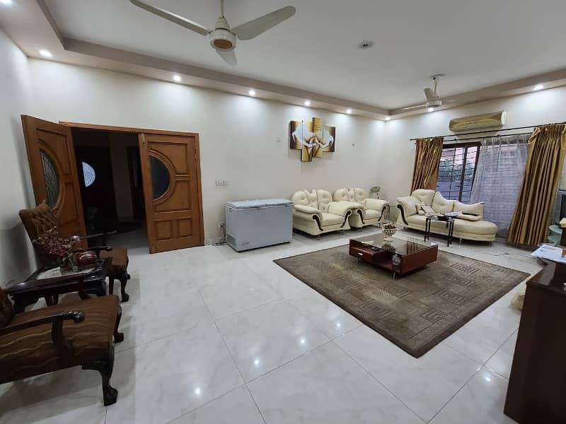 Gulberg 3 corner house for sale 26