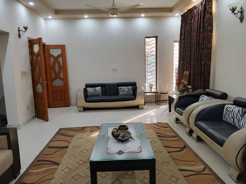 Gulberg 3 corner house for sale 30