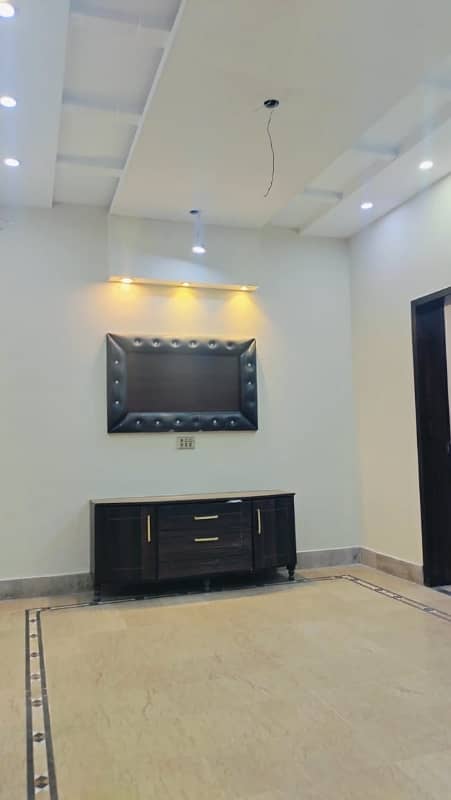 A 10 Marla House Is Up For Grabs In Bahria Town 6