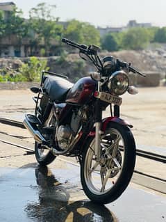 SUZUKI GS 150 se speicial edition