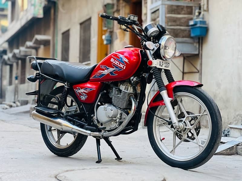 SUZUKI GS 150 se speicial edition 5