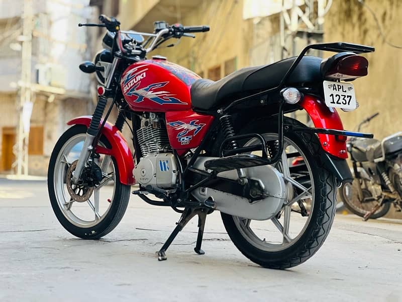 SUZUKI GS 150 se speicial edition 6