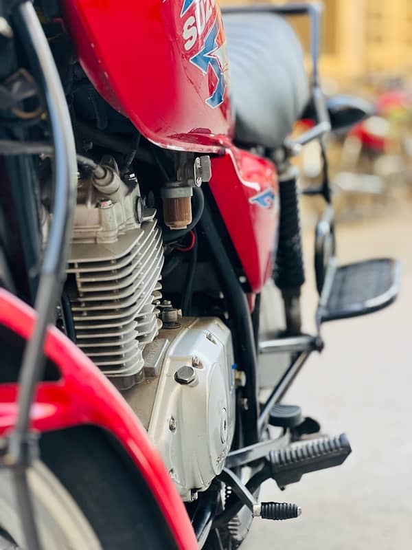 SUZUKI GS 150 se speicial edition 9
