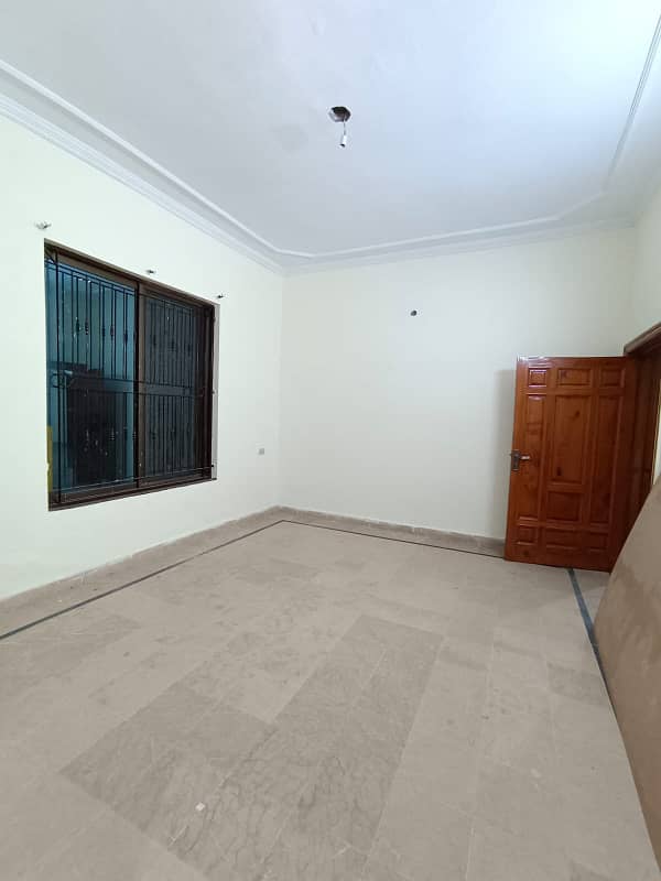 Building For Rent Main Location Officer Colony No 2 Madina Town Faisalabad 11