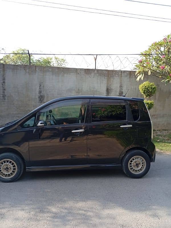 Daihatsu Move 2011 1