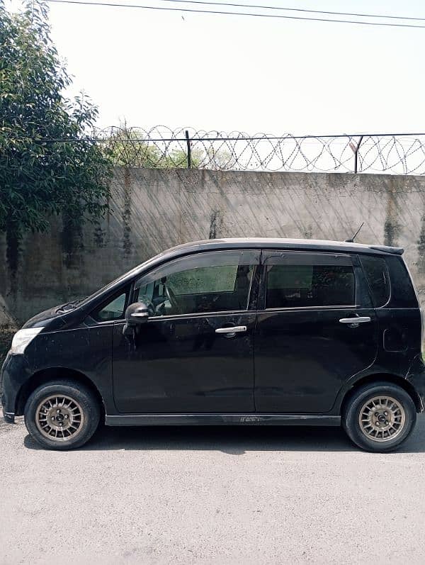 Daihatsu Move 2011 6