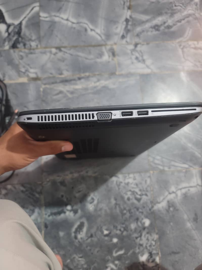 HP elitebook 840 5