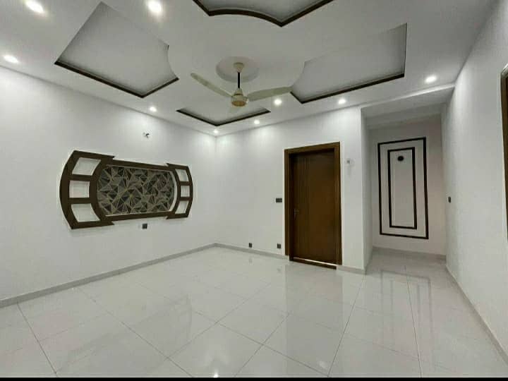G-15 Size 30x60 Ground Portion For Rent 2