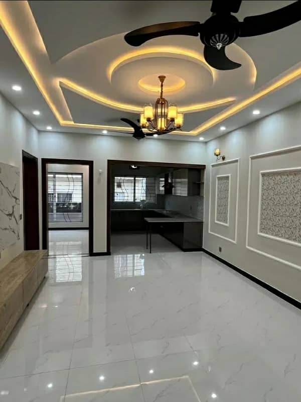 G-15 Size 30x60 Ground Portion For Rent 4