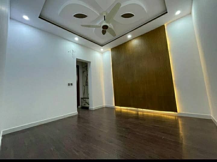 G-15 Size 30x60 Ground Portion For Rent 8