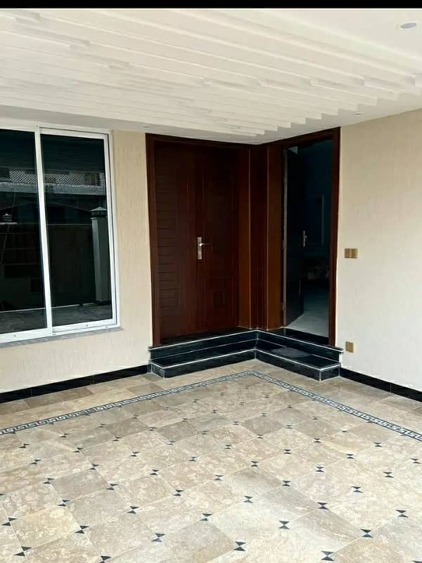 G-15 Size 30x60 Ground Portion For Rent 10