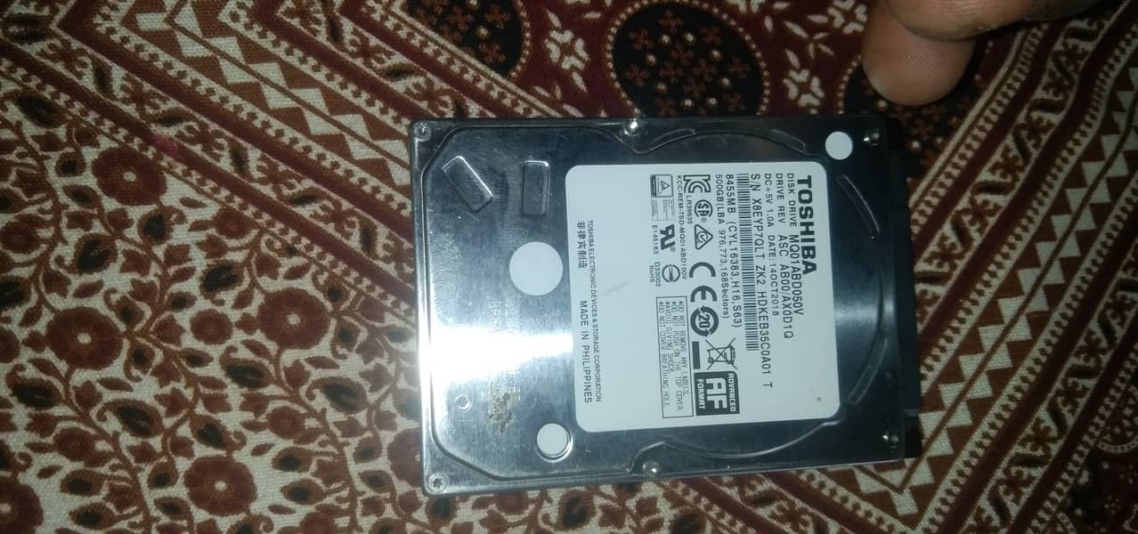 Toshiba 500GB hard drive for laptop 0