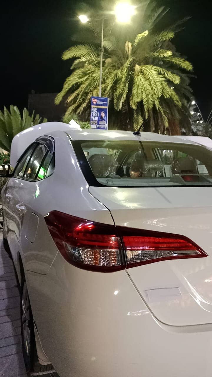 Toyota Yaris Sedan  MT 1.3 2021 Bumper To Bumper Geniune 2