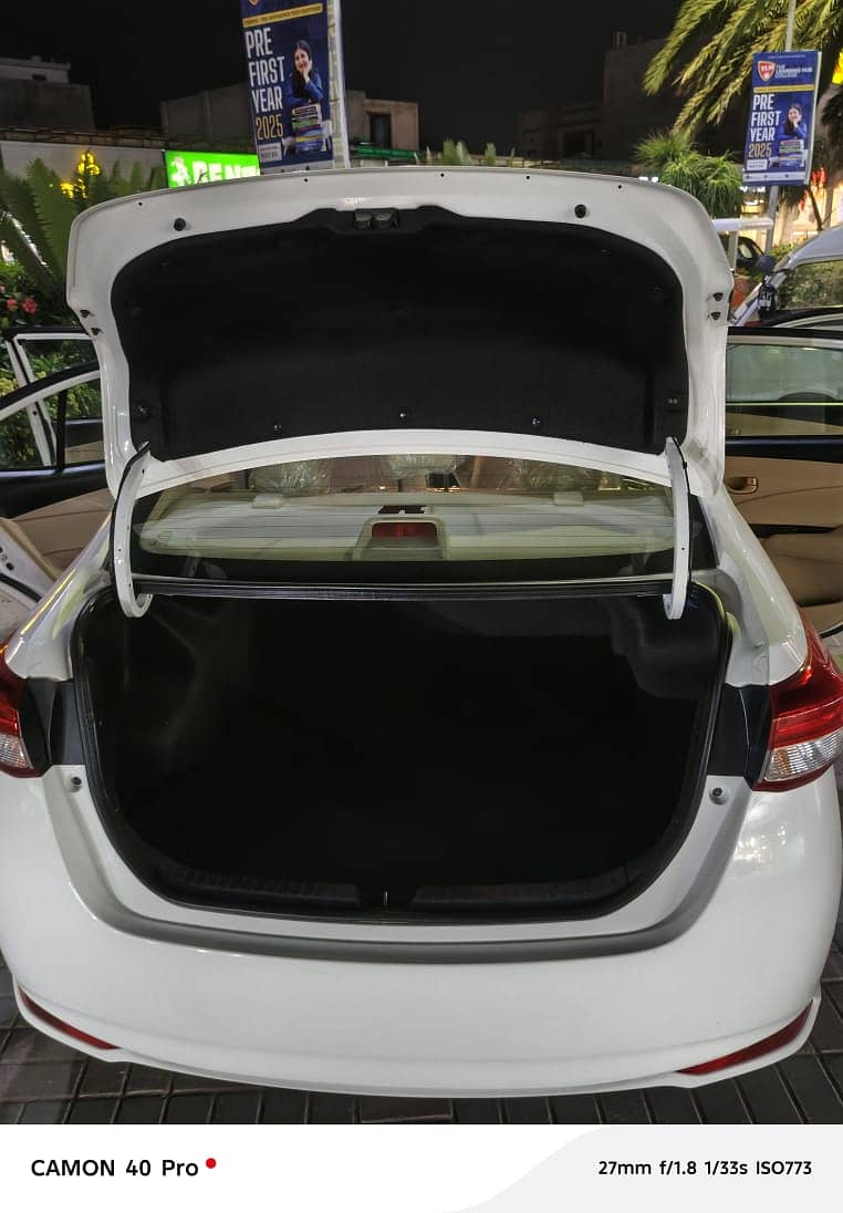 Toyota Yaris Sedan  MT 1.3 2021 Bumper To Bumper Geniune 5