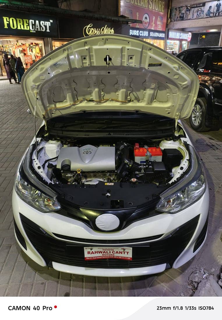 Toyota Yaris Sedan  MT 1.3 2021 Bumper To Bumper Geniune 9