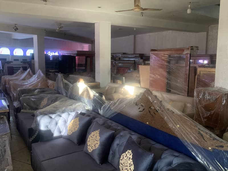 8 Marla Triple Storey Building For Rent Main Multan Road 4
