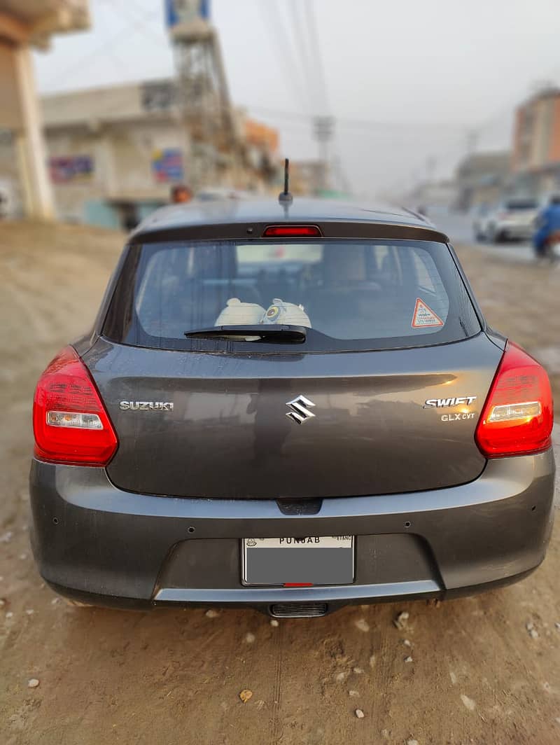 Suzuki Swift GLX 2022 1
