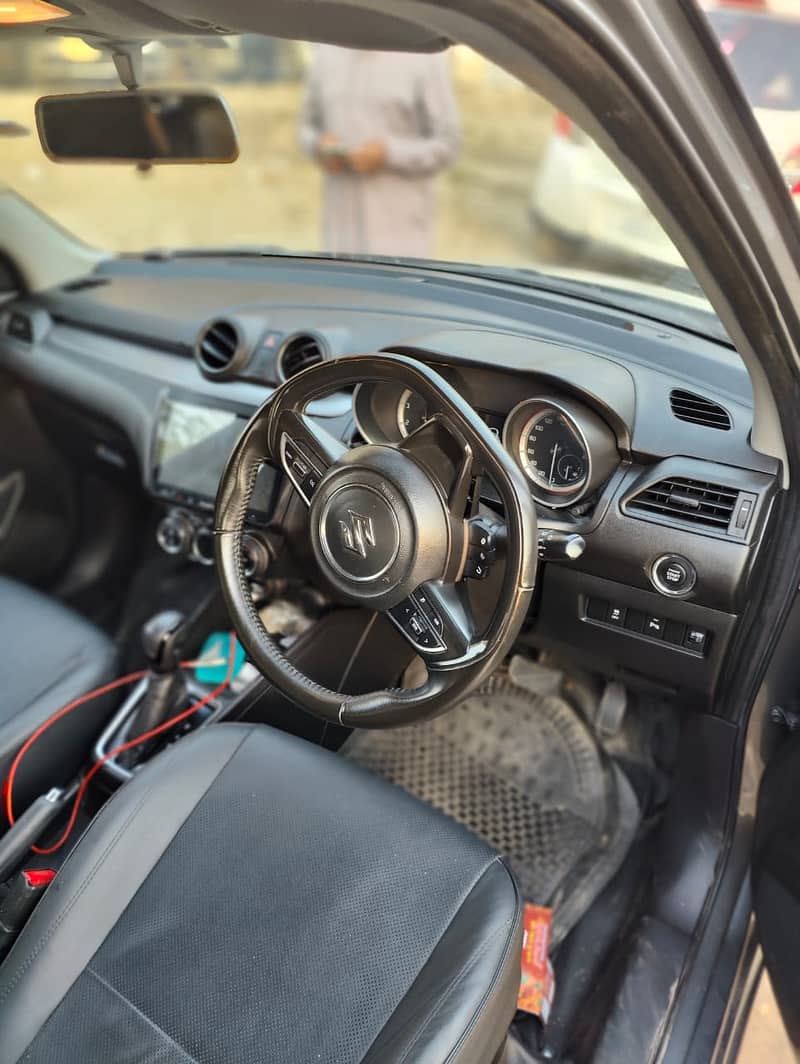 Suzuki Swift GLX 2022 4